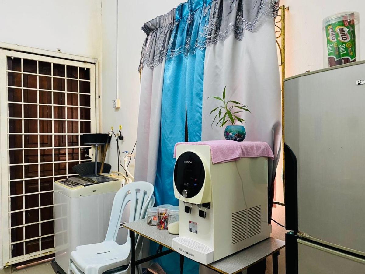 Homestay Ummi Kuala Terengganu Exteriör bild